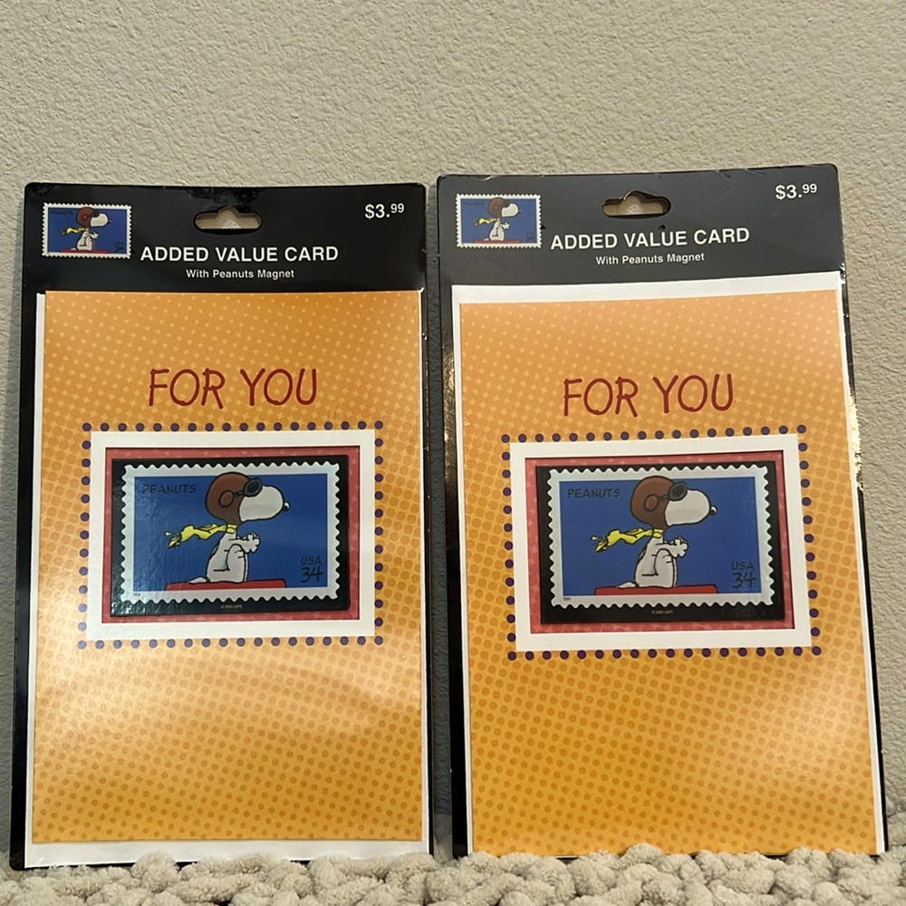 2 Collectible Snoopy Added Value Card with Peanuts Magnet